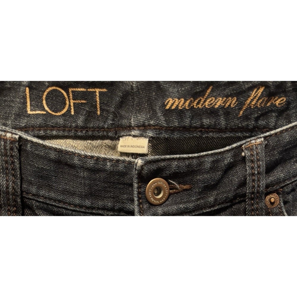 Loft Modern Flare Jeans Size 6‎ Dark Wash Blue Pockets Belt Loops Hip Current
